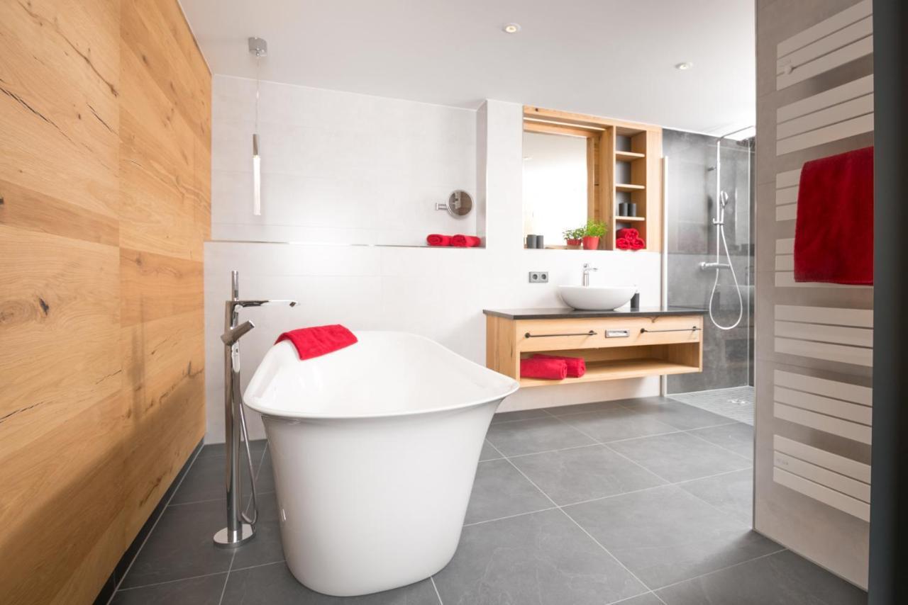 Chalet-Ferienwohnung Giebeltraum, 115 Qm, Wellness/Fitness/Sauna - Bergroedelhof Feilitzsch المظهر الخارجي الصورة